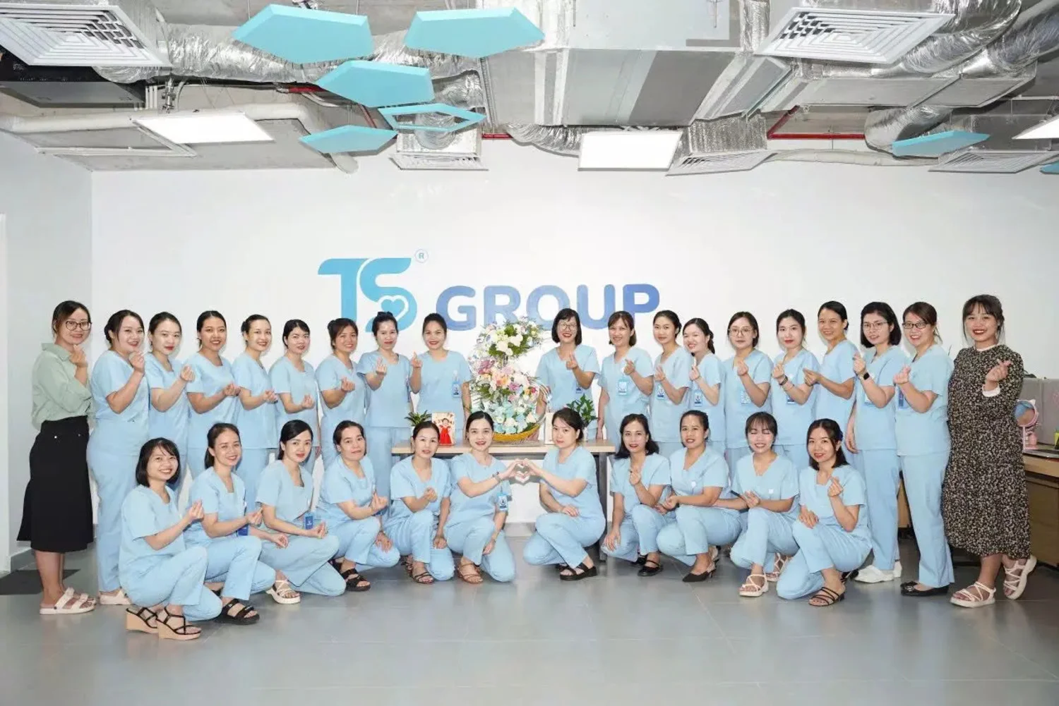 Gửi yêu thương - Trao ngọt ngào ngày 20.10