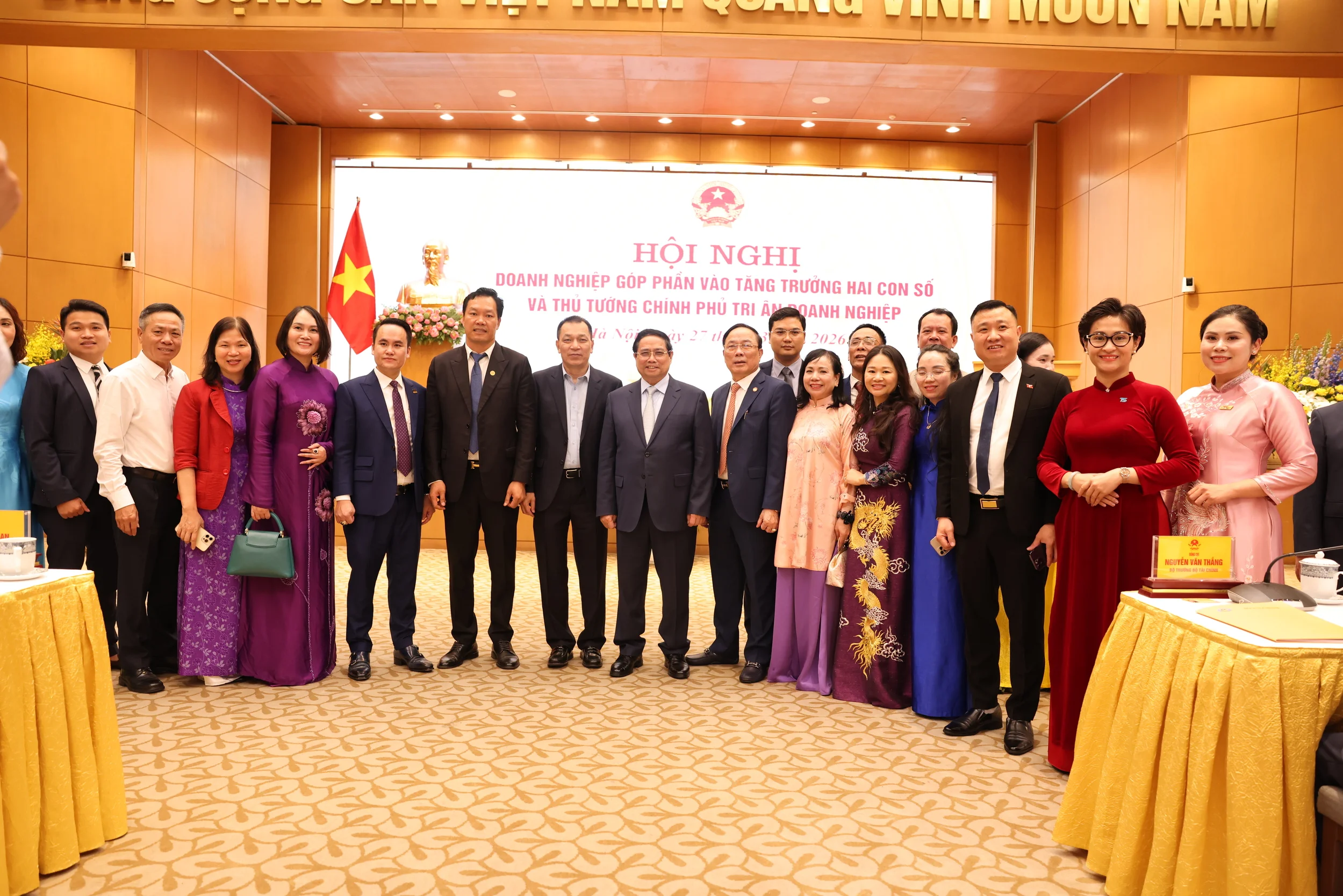 TS tham dự chương trình Hội nghi với Thủ tướng