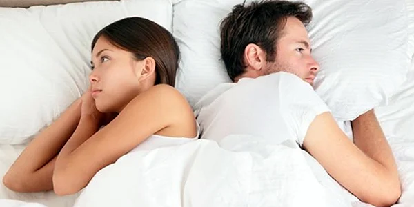 Nam giới có những dấu hiệu nào dễ liên quan đến tinh trùng yếu, khó có con?