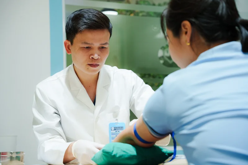 Thực trạng vô sinh hiếm muộn tại Việt Nam 2026: người trẻ cần lưu ý điều gì?